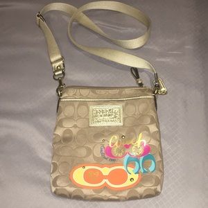 Coach sling bag - Bright pink interior
